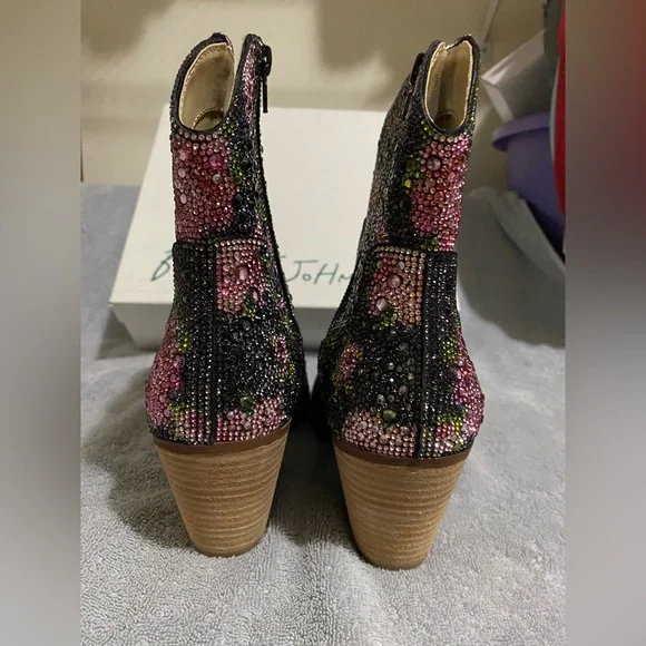 Betsy Johnson Black Floral Diva Western Embellished Ankle Boots - Picture 9 of 15